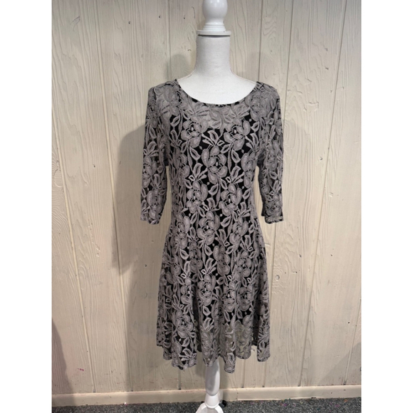 Free People Dresses & Skirts - Free People Floral Lace Dress with Black Slip Gray Large